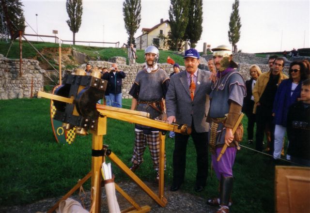 1998 Amphitheater mil 24.JPG